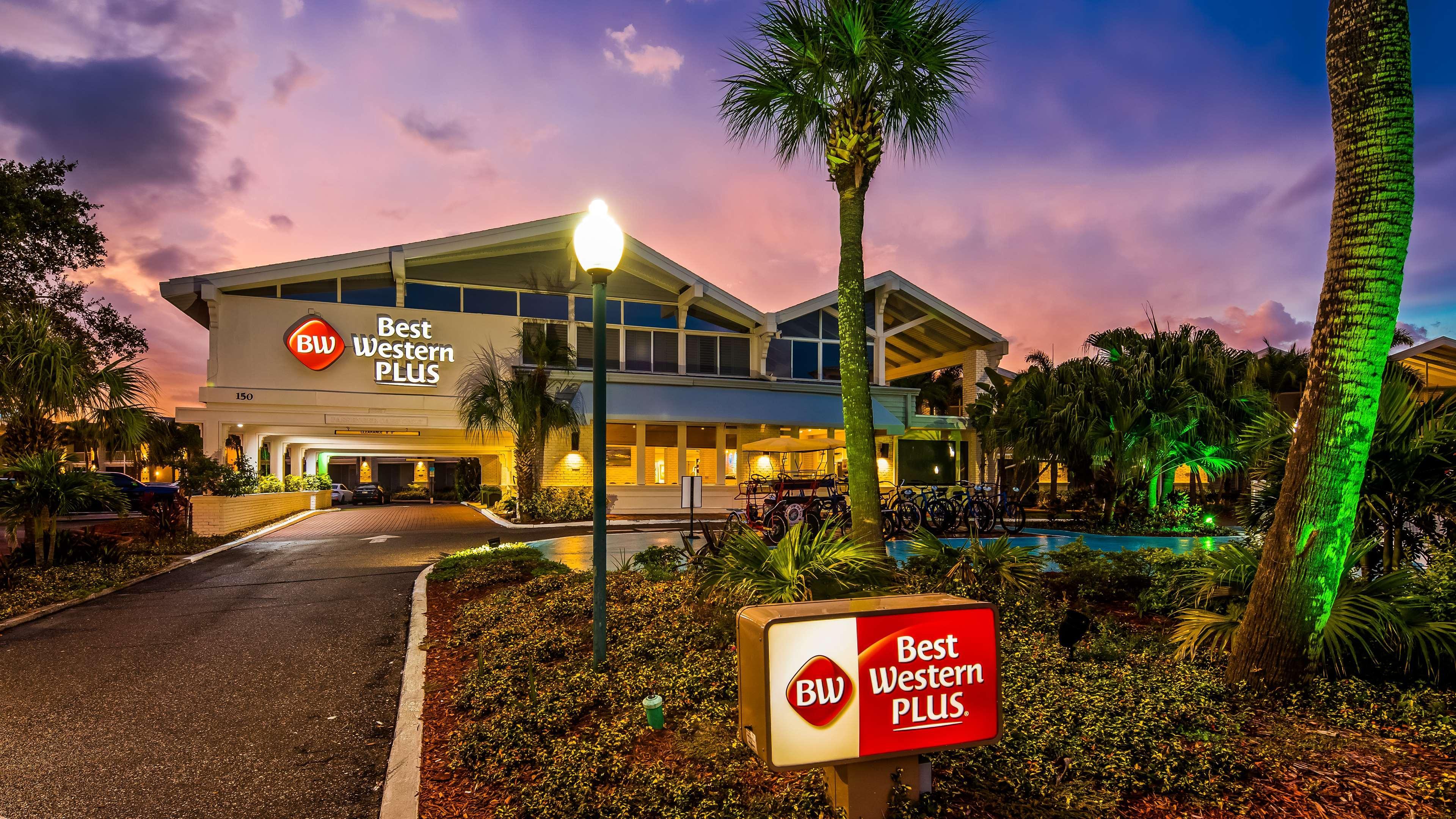 Best Western Plus Yacht Harbor Inn Dunedin Exterior photo